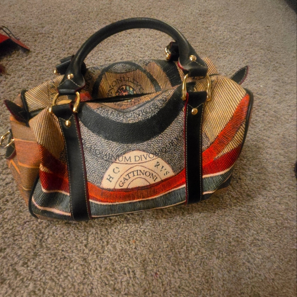 Handbag - Picture 1 of 9